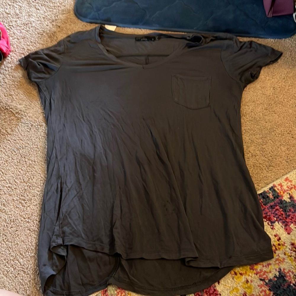Prana small grey tee